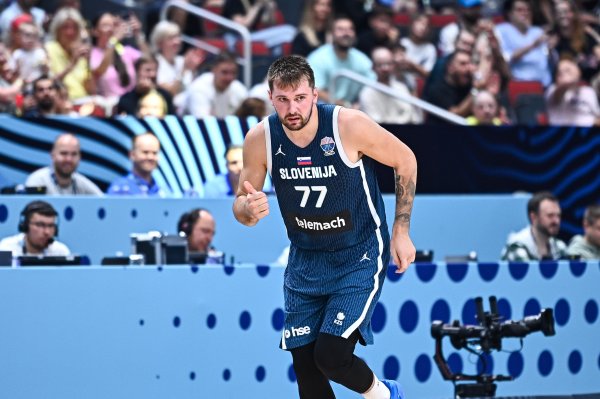 34,7 điểm của Doncic & là nhà vô địch ghi bàn? Thư chỉ 12 điểm, vị trí thứ ba ghi được 82 điểm đ