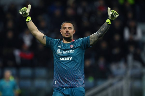 Cơ quan chính: Cả Milan và Inter Milan đều có thủ môn Cagliari Cagliari Caprile, giá của đối thủ là 