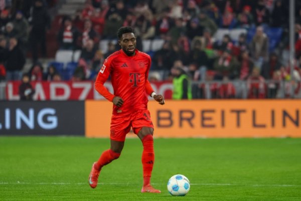 Ảnh: Davis đang trải qua một khóa đào tạo phục hồi riêng và dự kiến ​​sẽ tham gia Bayern trong tương