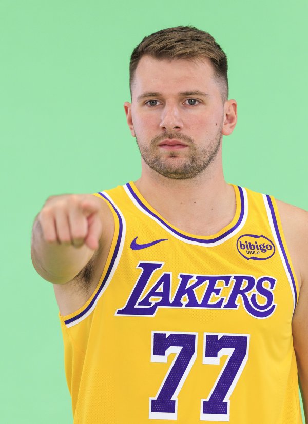 Lakers Player Chương: Doncic hy vọng sẽ trở lại một thời gian, tương lai của James không được biết đến, trận chiến giải cứu của Ayton