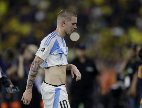 Mastantono: Messi là ＂huấn luyện viên＂ giỏi nhất mà bạn có thể có trên sân và thật dễ dàng để chơi với anh ấy